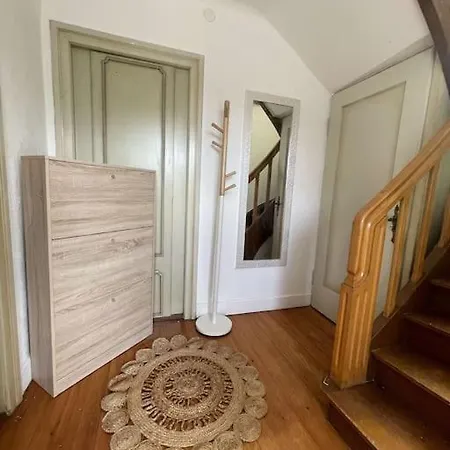 Maison Neuve Entierement Renove